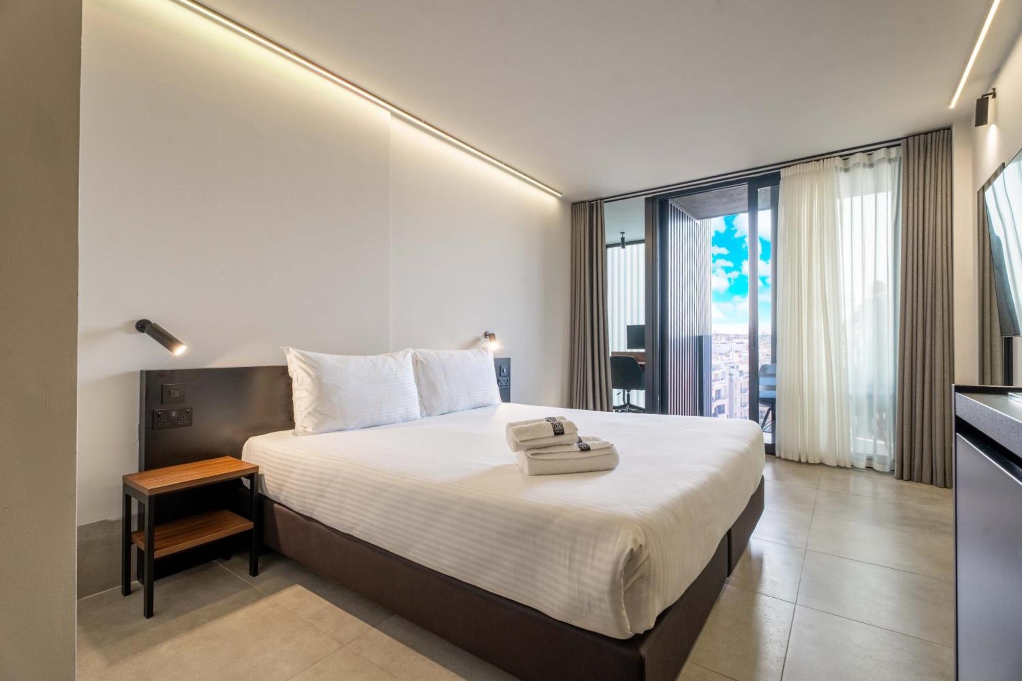 Onyx Hotel Saint Julian's ภายนอก รูปภาพ