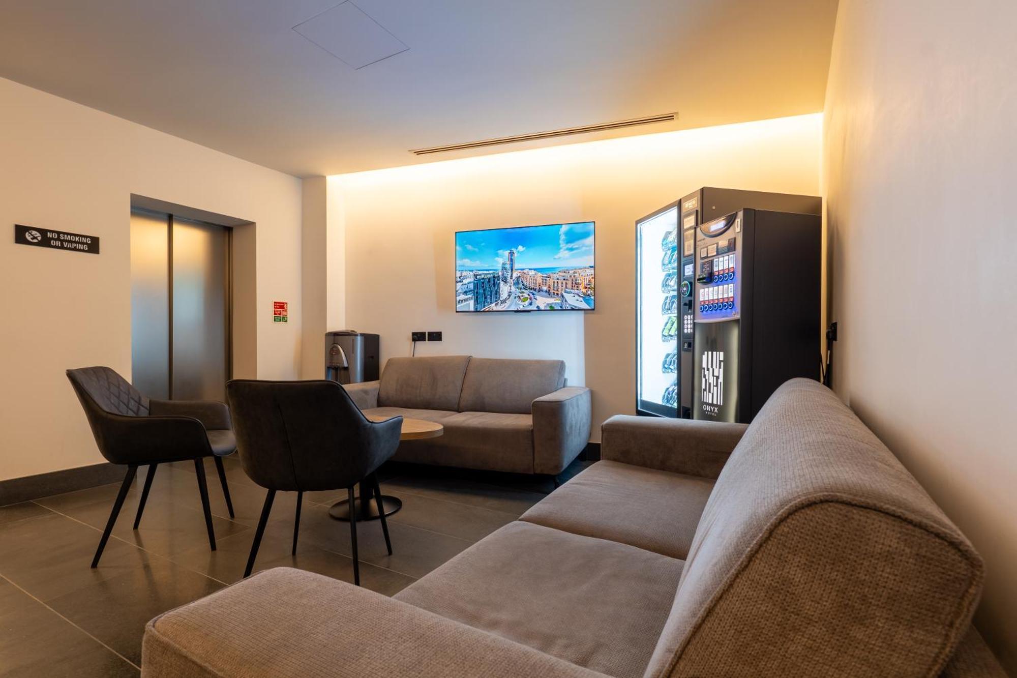 Onyx Hotel Saint Julian's ภายนอก รูปภาพ