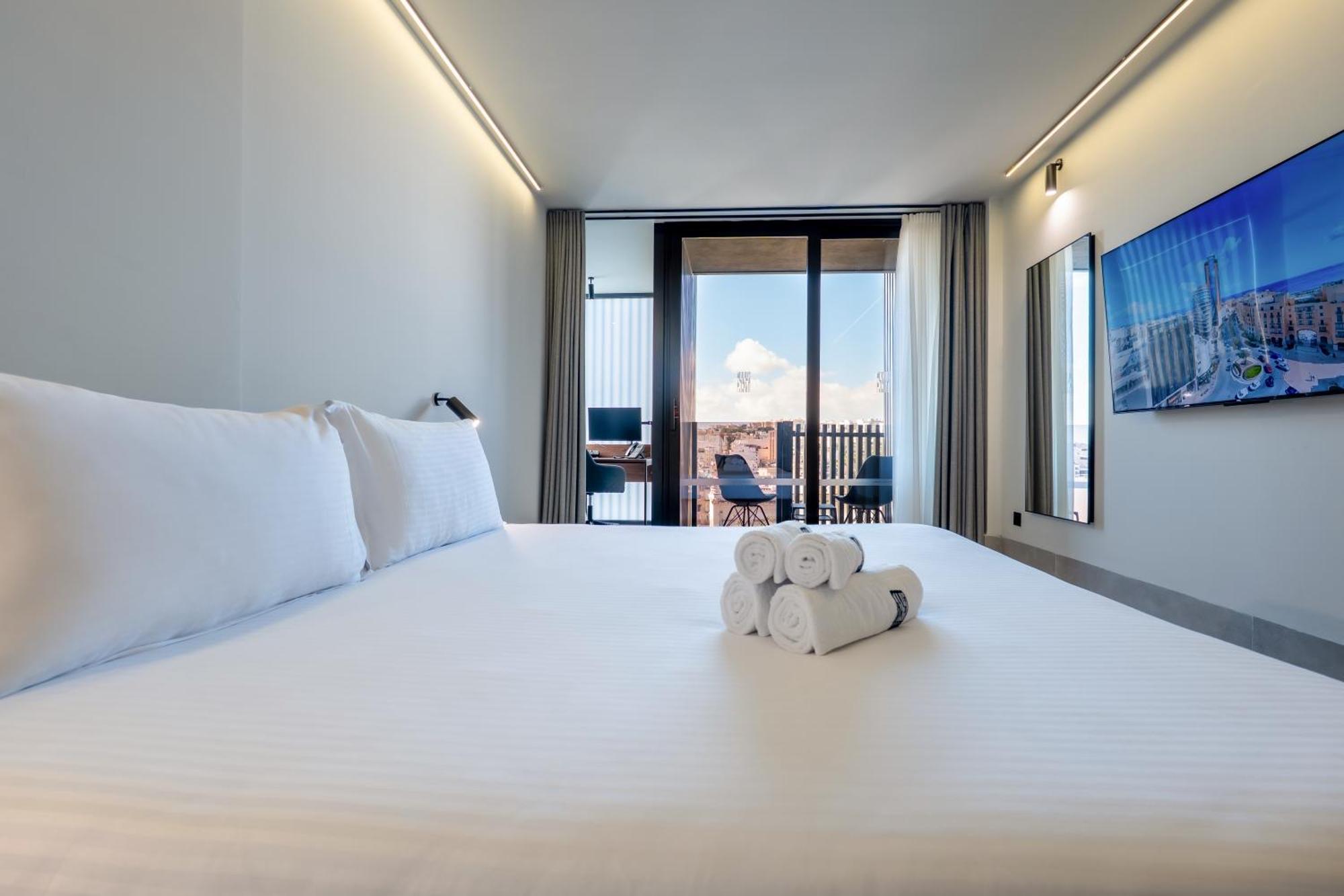 Onyx Hotel Saint Julian's ภายนอก รูปภาพ
