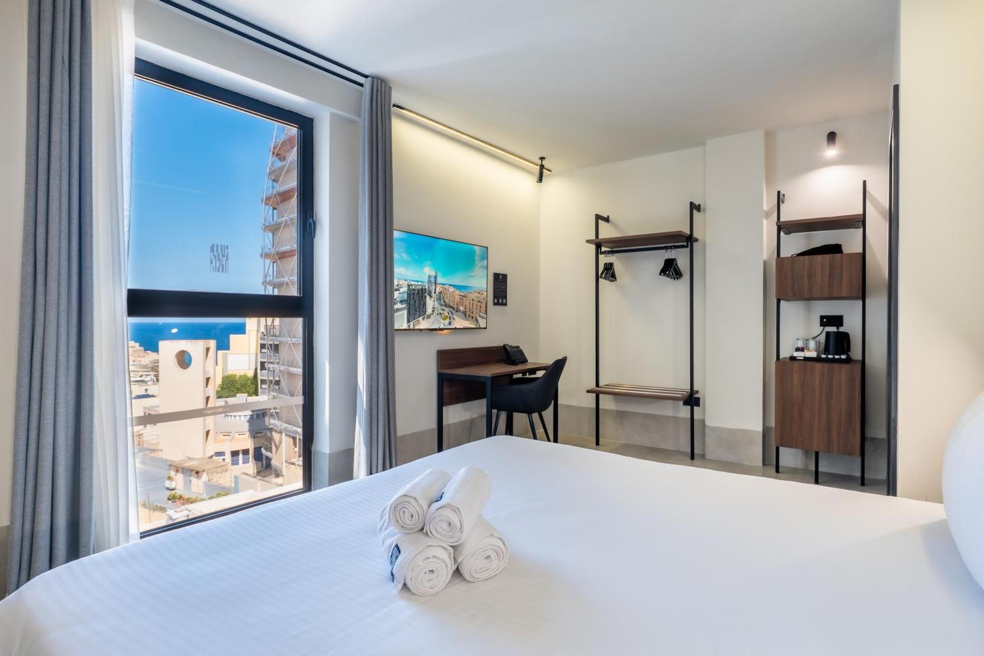 Onyx Hotel Saint Julian's ภายนอก รูปภาพ